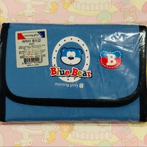 New✨Vintage Morning Glory Blue Bear Wallet!